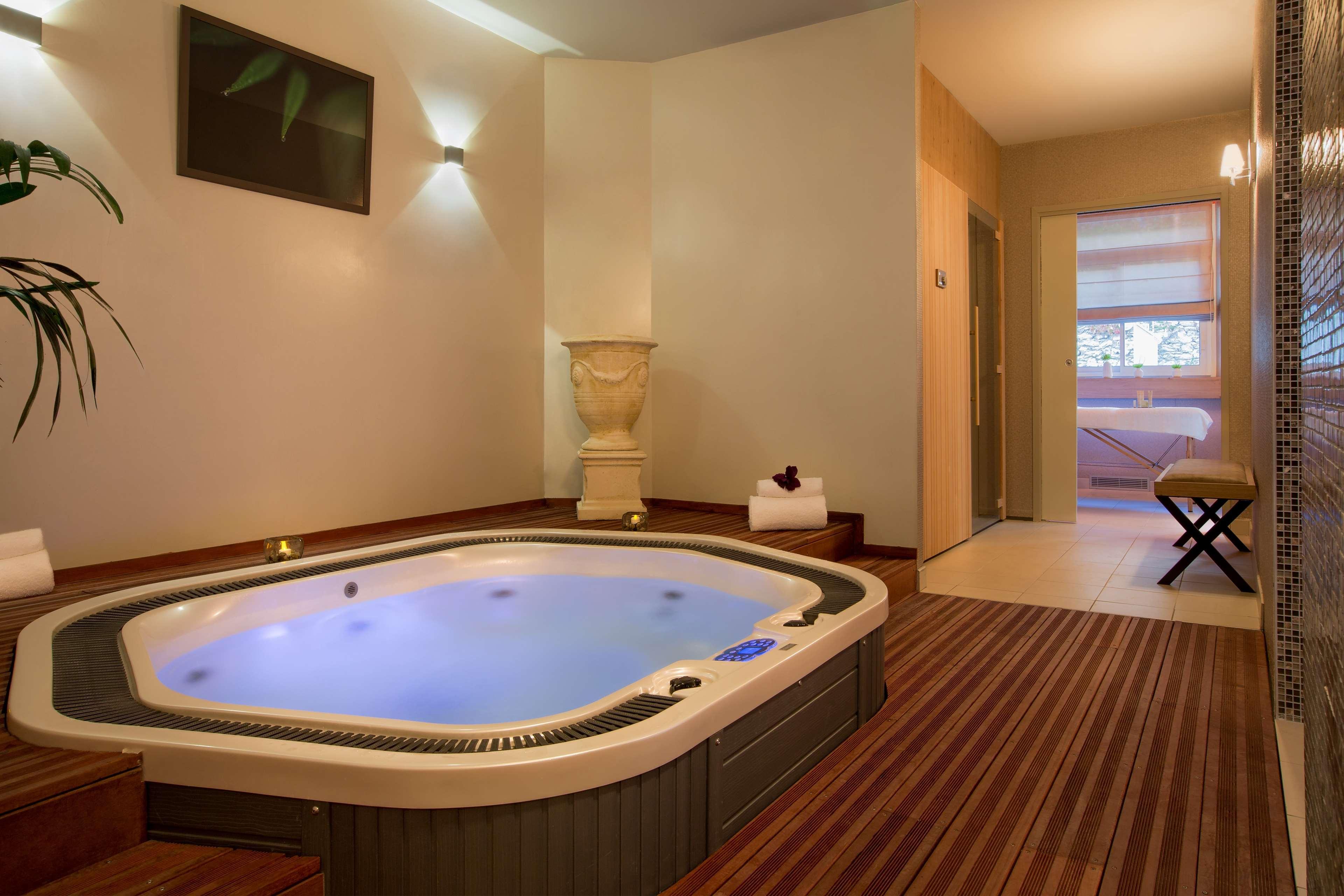 Hotel Le Rive Droite & Spa Lourdes Eksteriør bilde